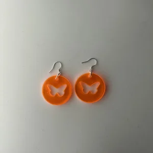 Round butterfly orange earrings